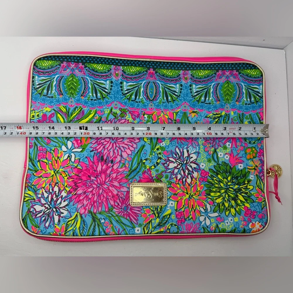 Lilly Pulitzer Laptop Sleeve Pouch Seabreeze Blue Walking On Sunshine - Picture 11 of 11